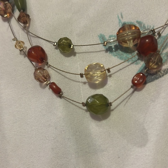 VINTAGE 3 LAYER BEADED CHOKER NECKLACE - Picture 2 of 3